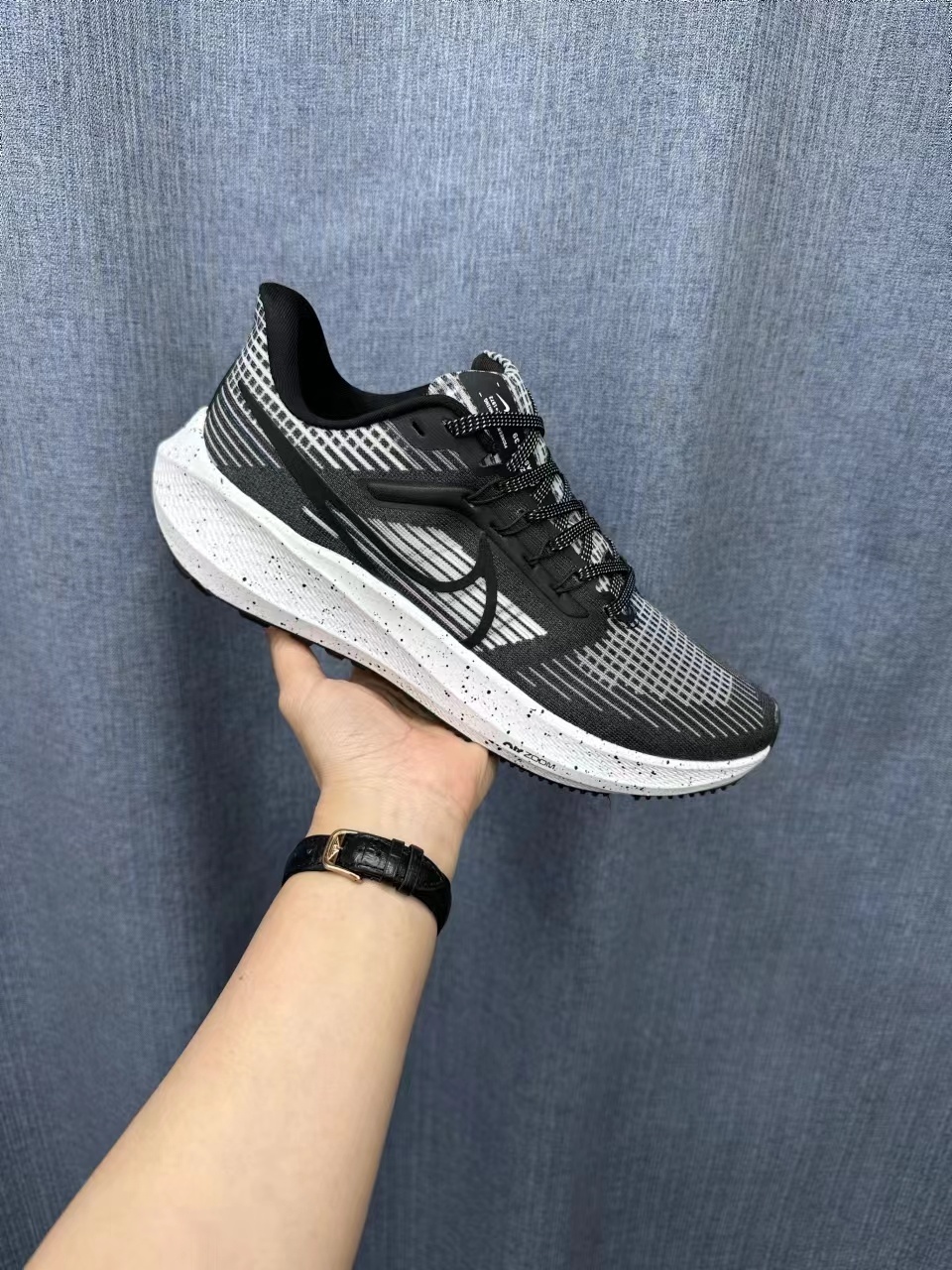 Nike Air Zoom Black And White